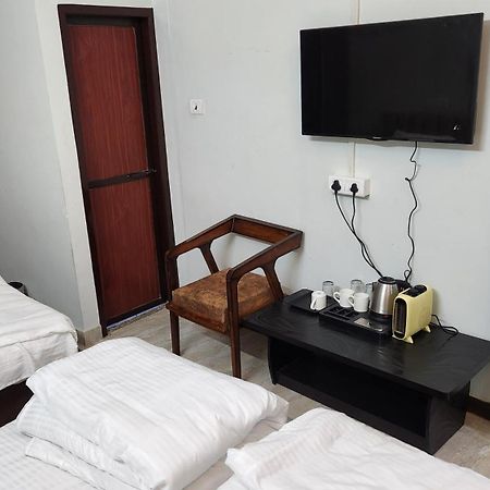 Nandi Retreat Homestay Bénarès Extérieur photo